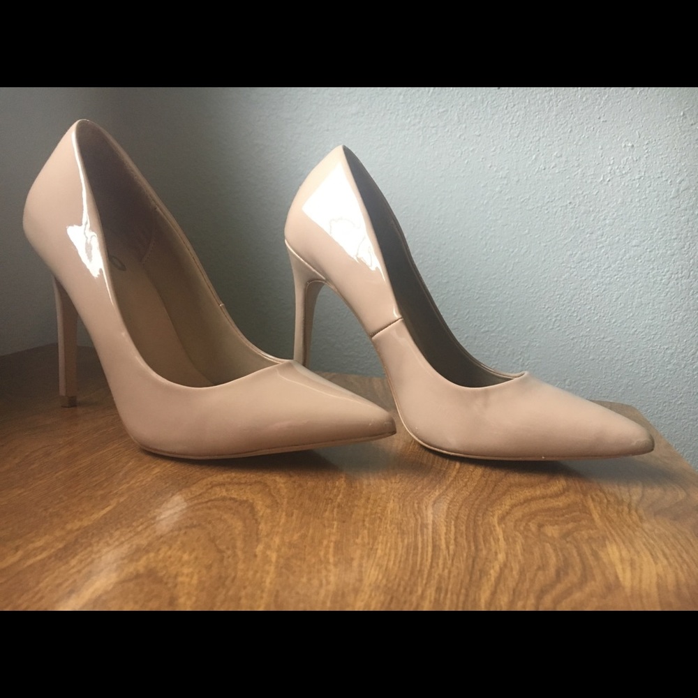 Mix No. 6 Nude Pump Heel